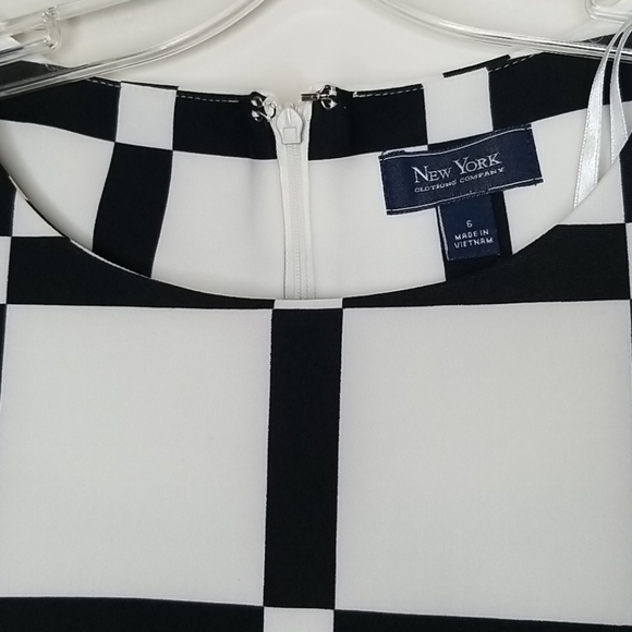 NYCC Black and Cream Block Dress - Picture 5 of 6